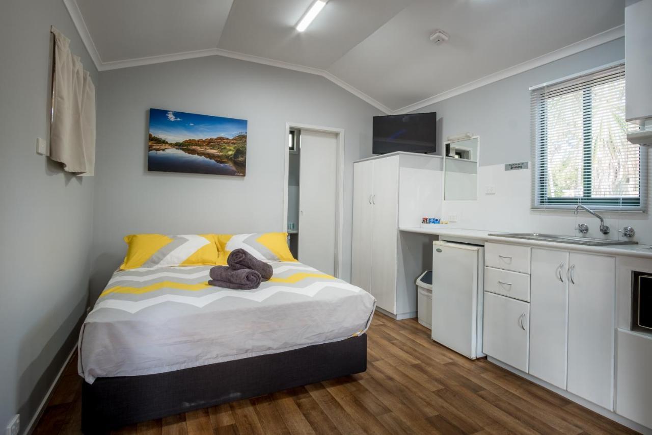 Kimberleyland Waterfront Holiday Park Kununurra Exteriör bild