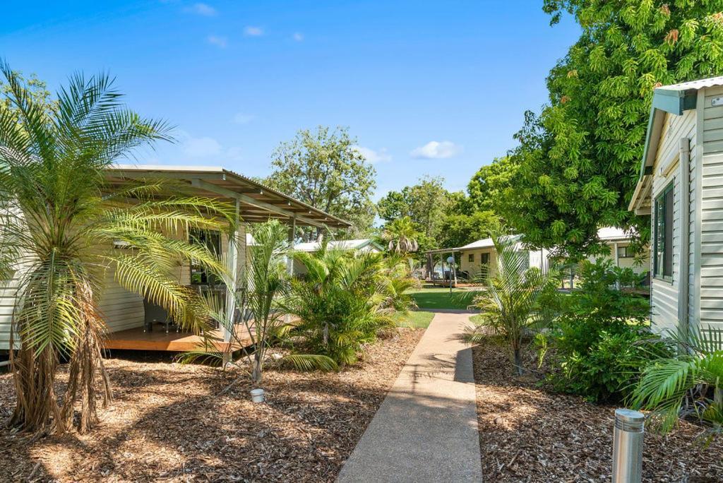 Kimberleyland Waterfront Holiday Park Kununurra Exteriör bild