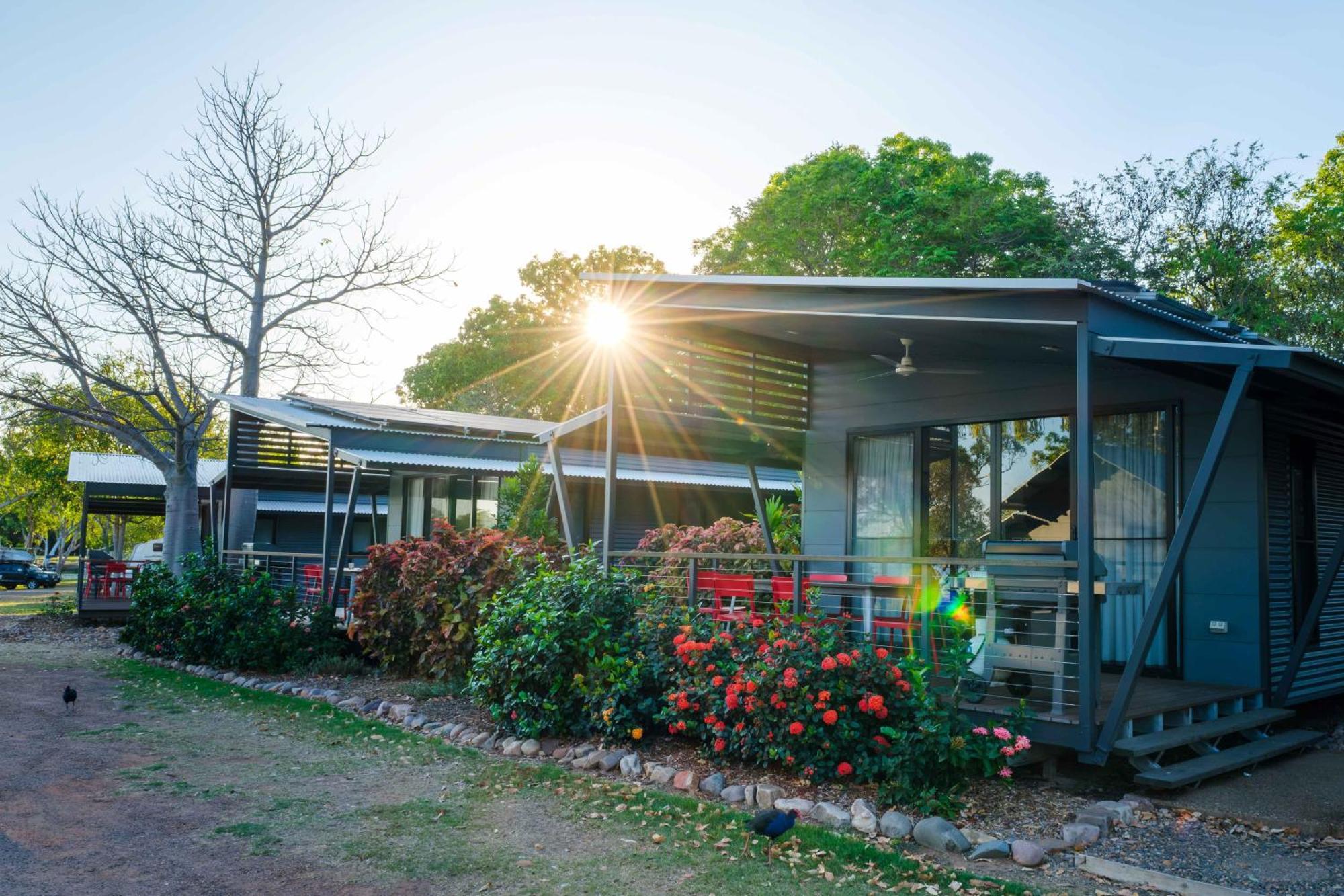 Kimberleyland Waterfront Holiday Park Kununurra Exteriör bild